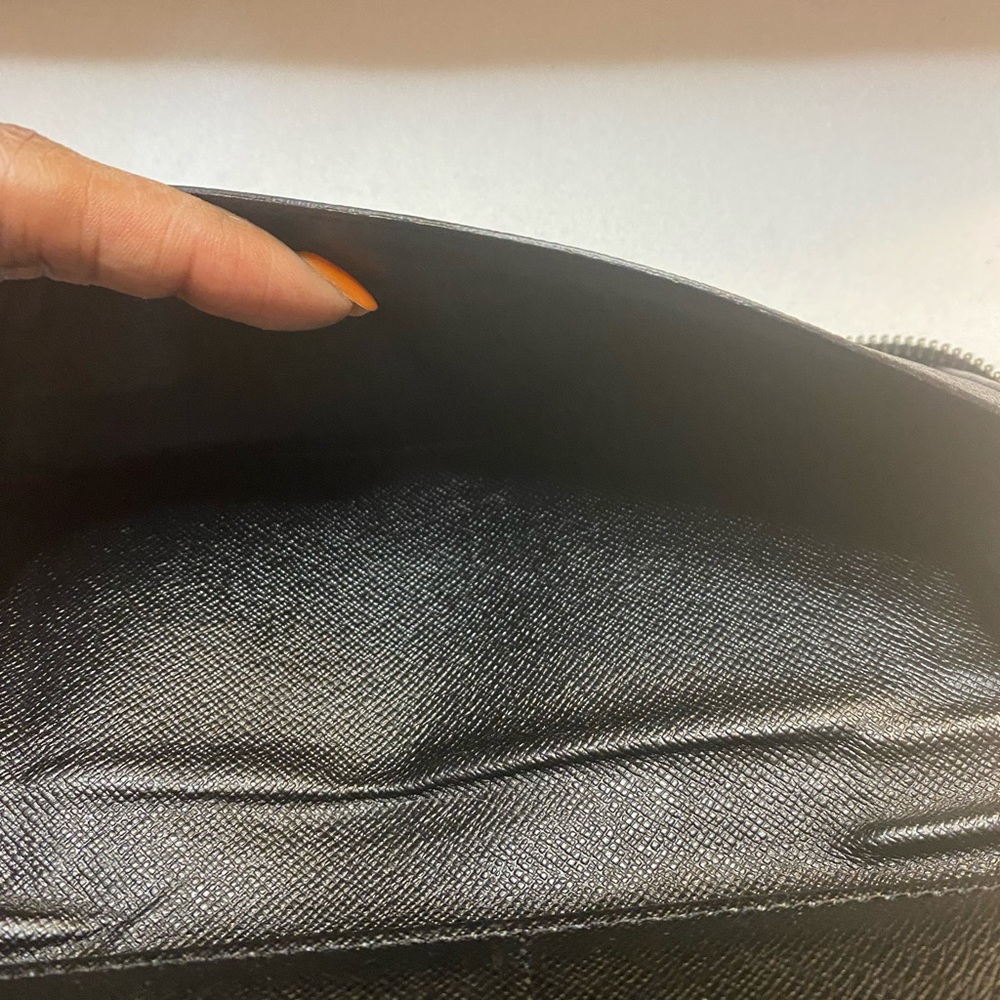 COPY - LOUIS VUITTON Graphite Vertical Zip Wallet - Picture 5 of 7